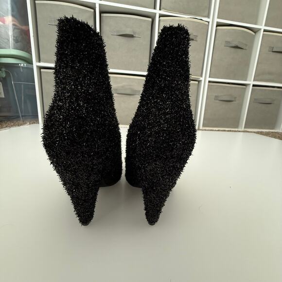 6 /37 Tapered Heel Bootie - Picture 6 of 7